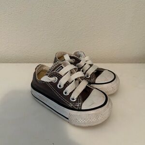 Converse Kids Low Top Canvas Sneakers in Light Brown Baby Infant Size 2